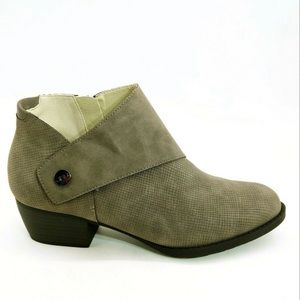 JBU Cassidy Asymmetric Block Heel Ankle Boot NWB